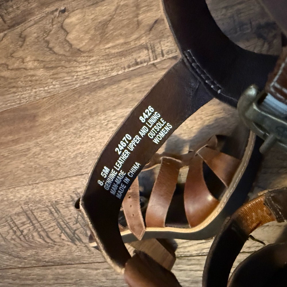 Timberland Women's Brown Leather Sandals - Picture 3 of 3